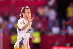 马卡：皇马世俱杯惨败巴黎，莫德里奇和巴斯克斯以苦涩的方式告别