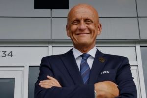 科里纳：世俱杯裁判佩戴摄像机广受好评，提升娱乐感解释更多细节