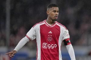 罗马诺：切尔西仍在商谈引进哈托和西蒙斯，两名球员都渴望加盟