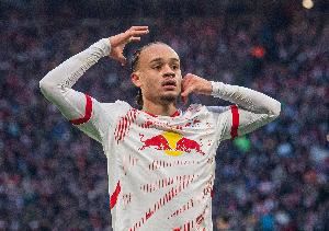 记者：热刺愿7000万欧引进西蒙斯，同时接近和西蒙斯谈成个人条款